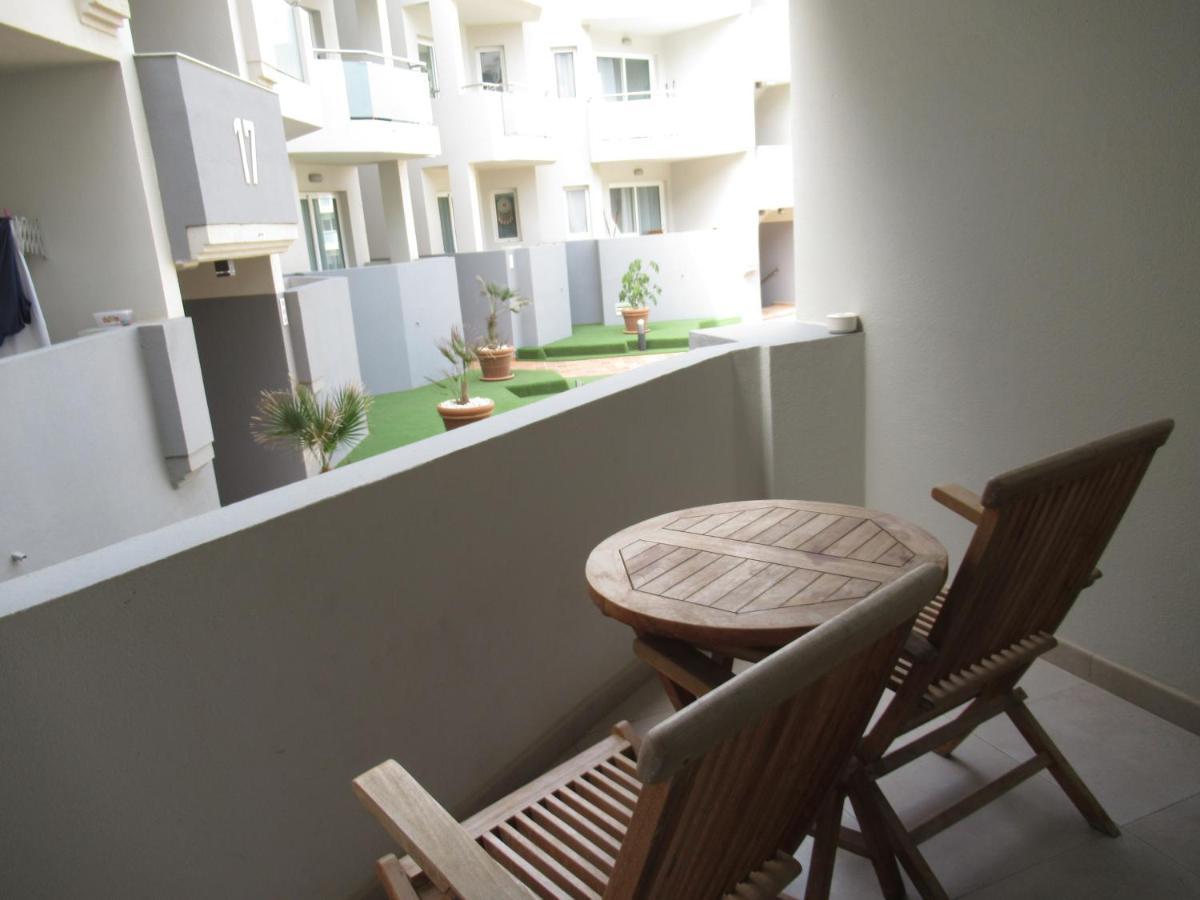 La Rosita Sun Apartments, By Comfortable Luxury Коралео Екстериор снимка