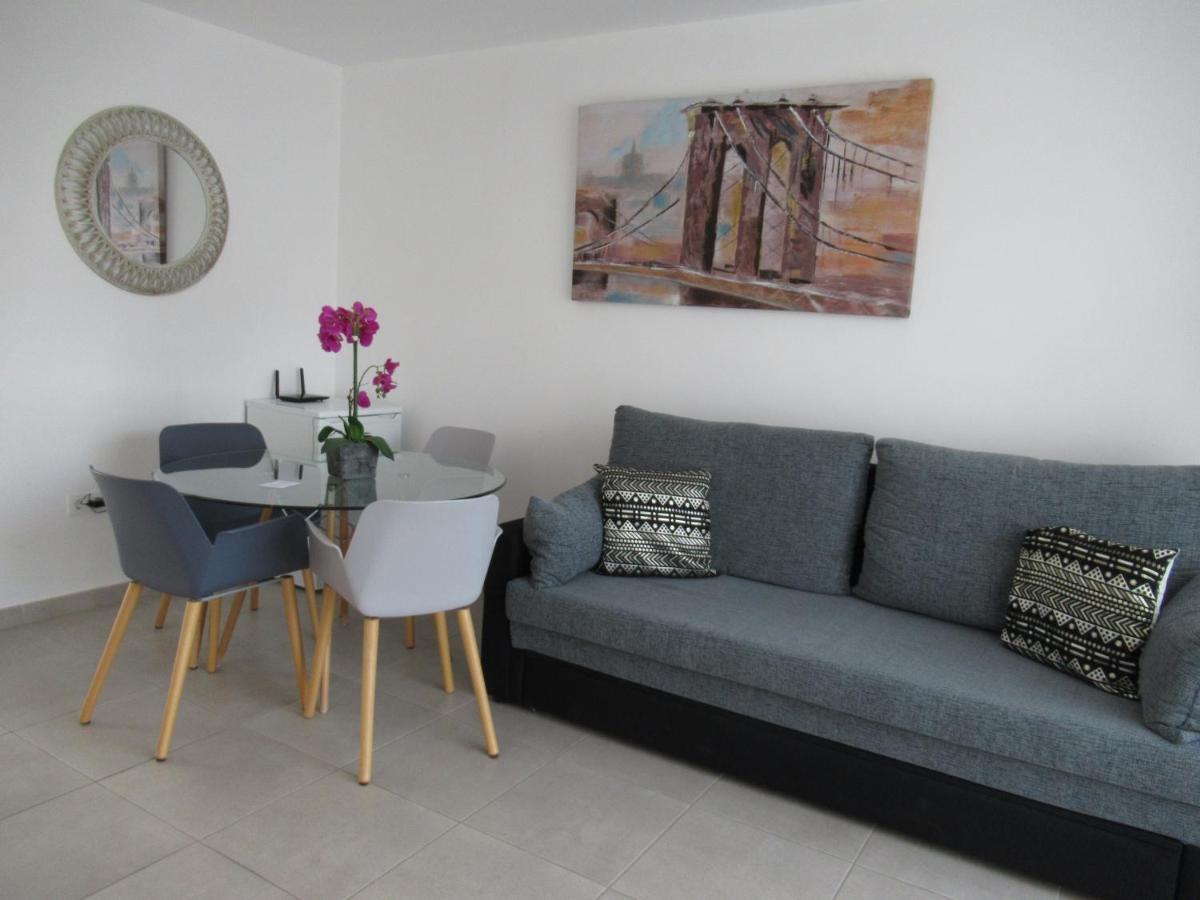 La Rosita Sun Apartments, By Comfortable Luxury Коралео Екстериор снимка