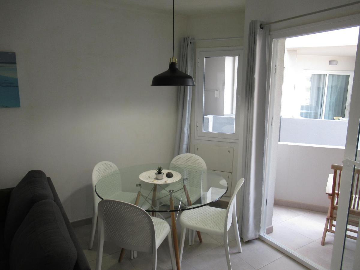 La Rosita Sun Apartments, By Comfortable Luxury Коралео Екстериор снимка