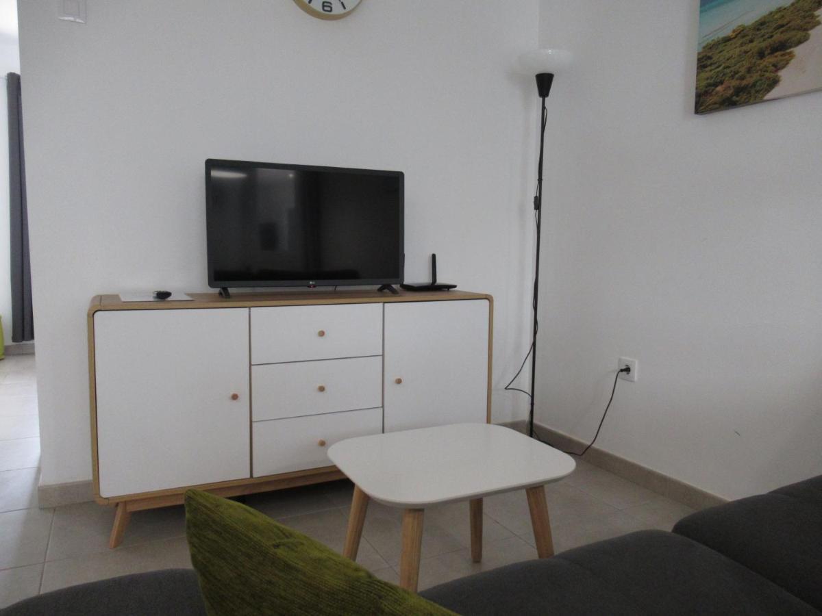 La Rosita Sun Apartments, By Comfortable Luxury Коралео Екстериор снимка